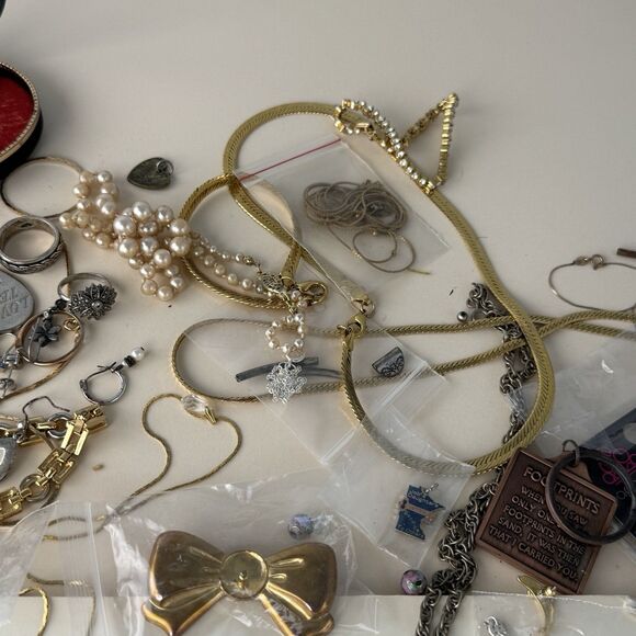 Vintage Jewelry 3 Lbs Mixed Lot Costume Fashion Rings Necklaces Chains Bracelets - Picture 11 of 12